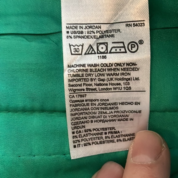 Fabulous Banana green black blue & white floral shorts w/front zip & pockets - Picture 8 of 8